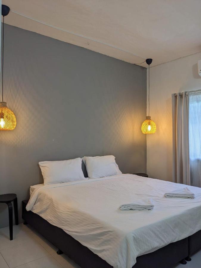 Hotel V At Panus Phanat Nikhom Exterior foto